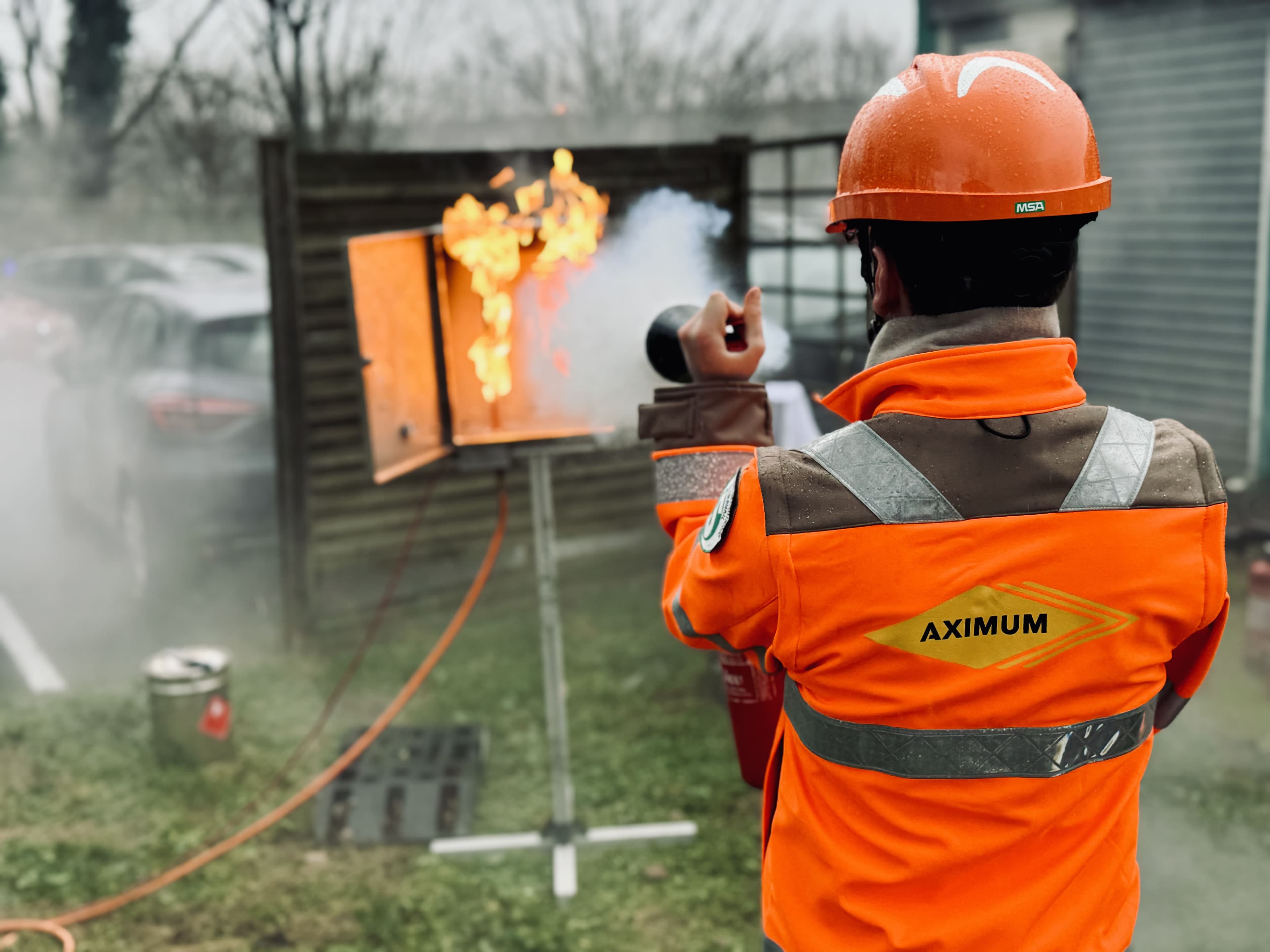 formation-lutte-incendie Formation à la lutte contre l'incendie avec un extincteur